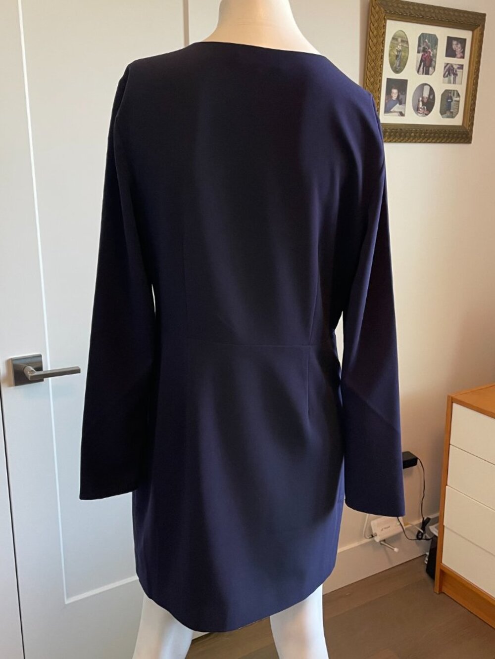 Halston Heritage Style #NHC051437 LS V Neck Lined Faux Wrap Dress Midnight 10 - Picture 7 of 14